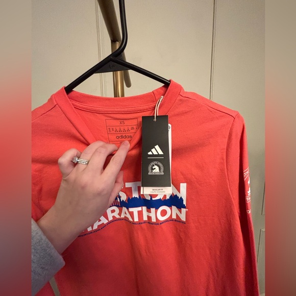 Adidas Boston Marathon XS NWT Red Long Sleeve Shirt 2024 Boston MSRP $50 - Picture 3 of 5